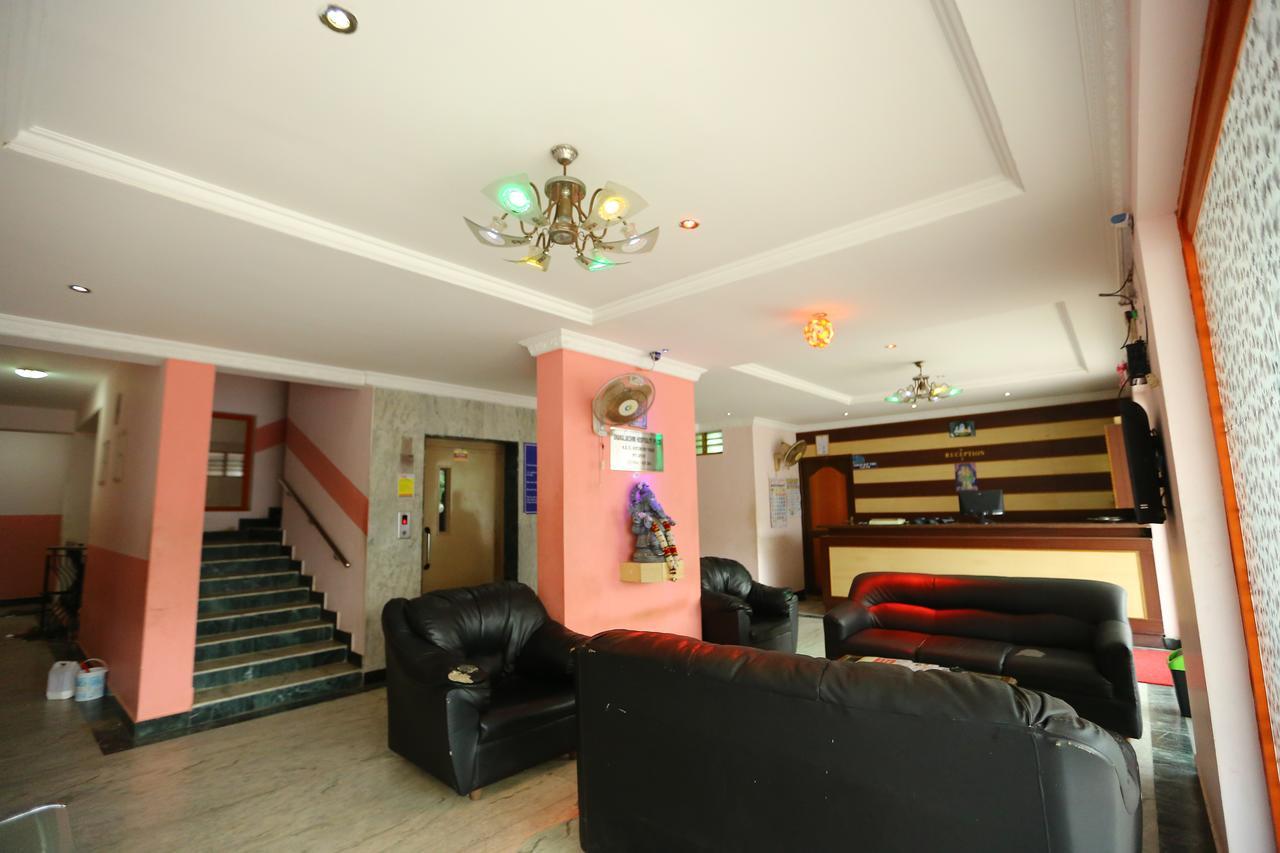 Abirami Residency Hotel Tirukkadaiyur Exterior photo