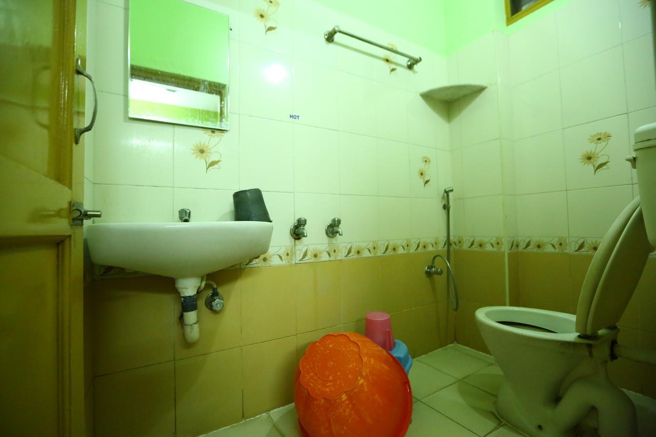 Abirami Residency Hotel Tirukkadaiyur Exterior photo