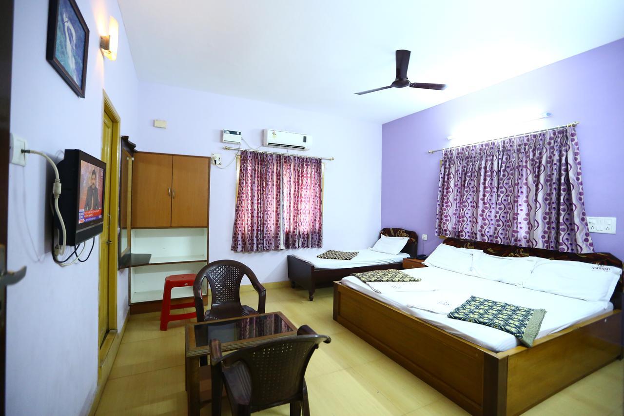 Abirami Residency Hotel Tirukkadaiyur Exterior photo