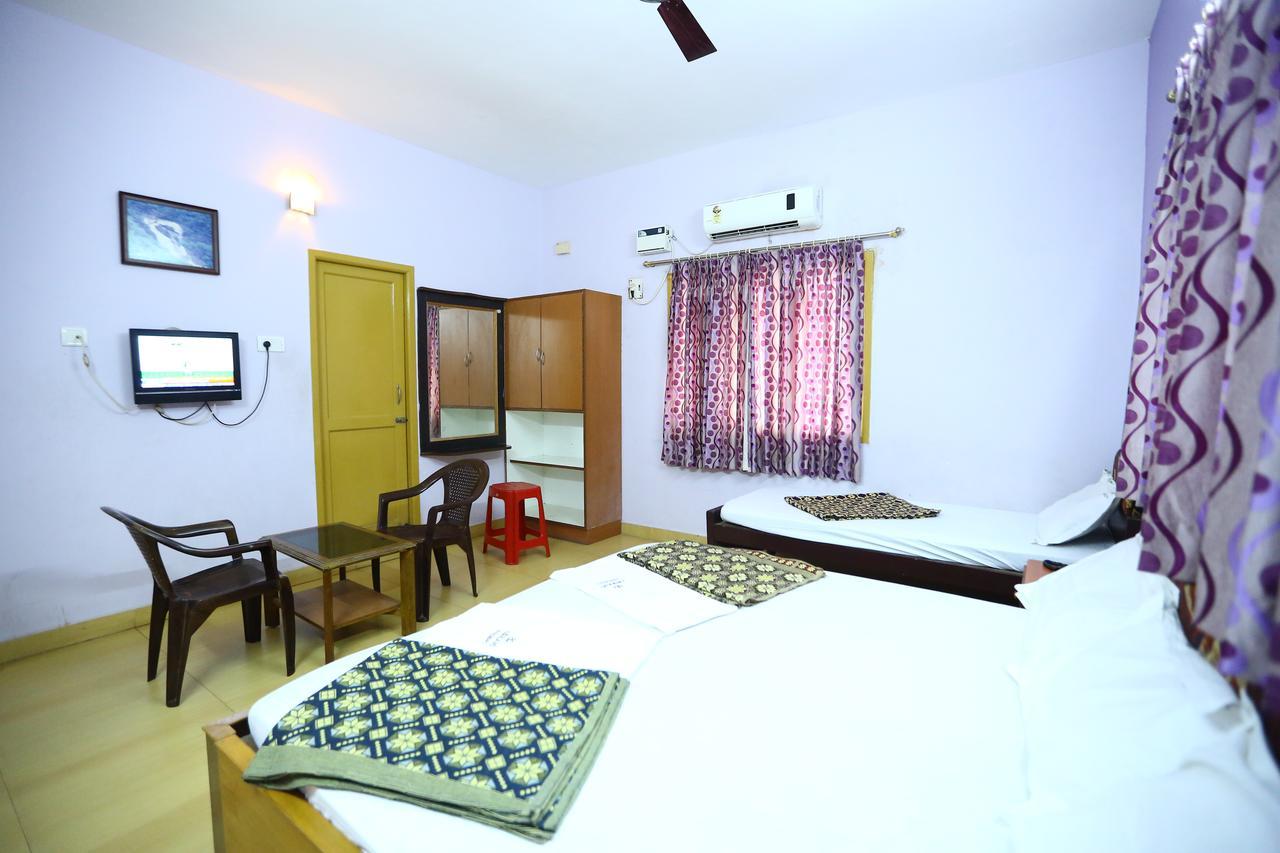 Abirami Residency Hotel Tirukkadaiyur Exterior photo